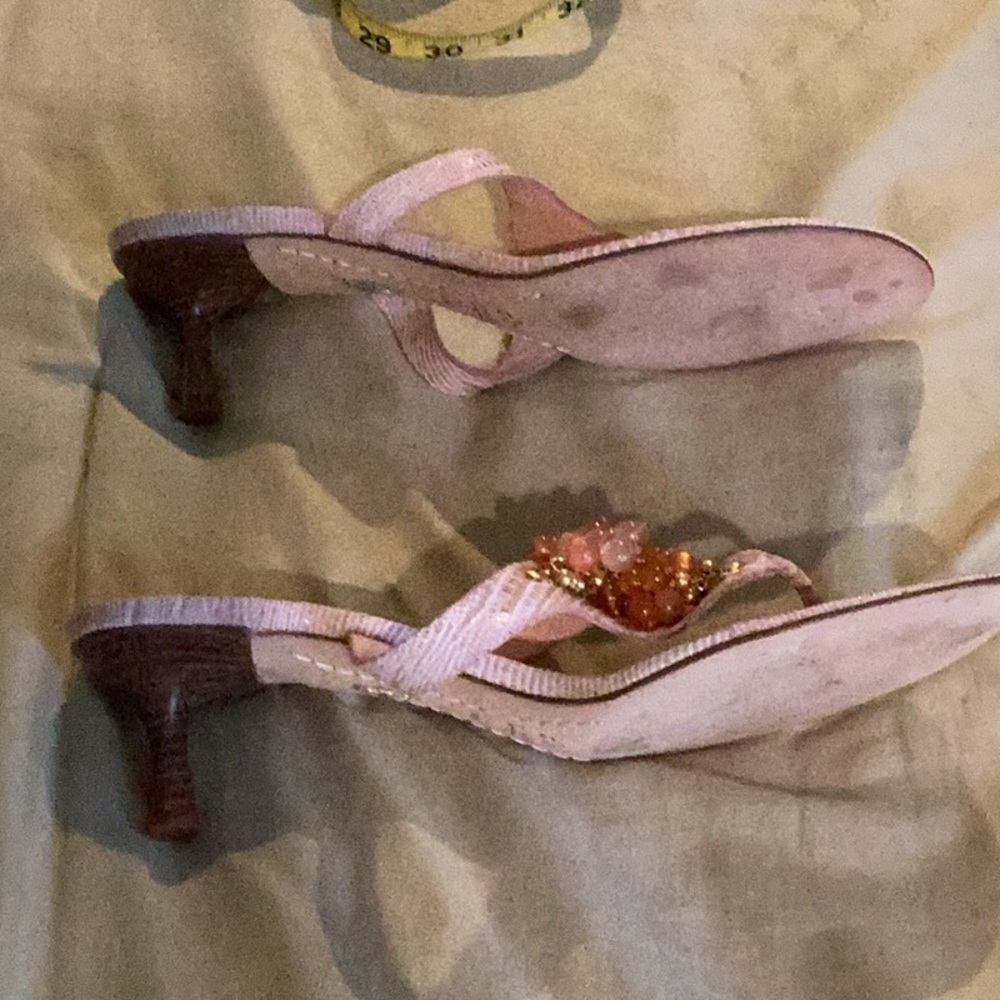 J Vincent Vintage Blush Sandals w/ Bead & Chain Embellishments - Picture 5 of 8